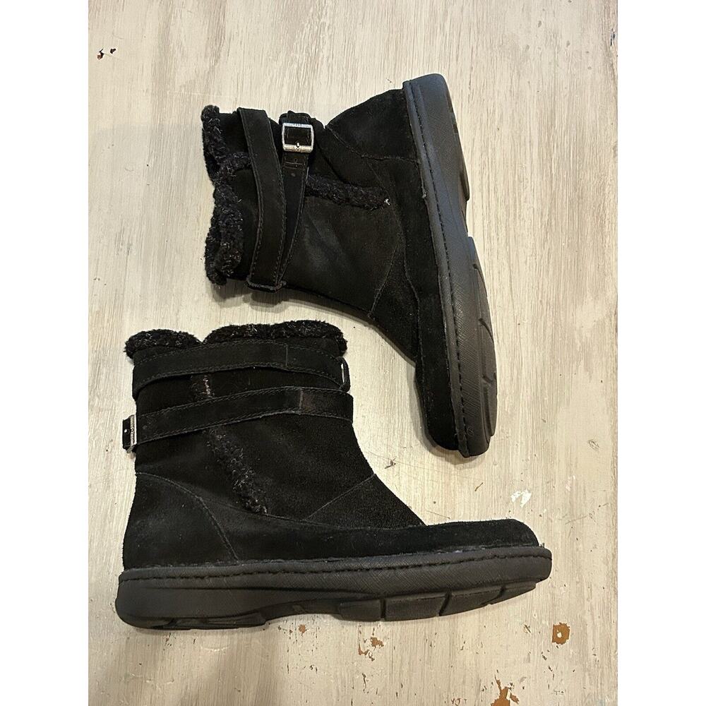 Minnetonka Black Bootie Fur Trim Wrap Buckle Women’s Sz 7